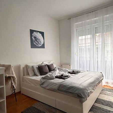 S11 Lejlighed Novi Sad Eksteriør billede